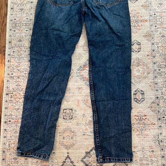 Dark wash mom jeans - Picture 9 of 10